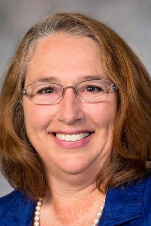 Katherine Ensor Headshot